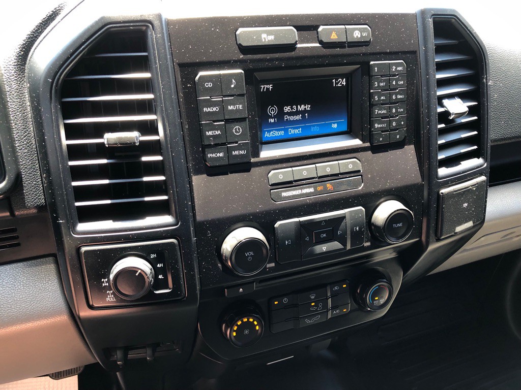 2015 Ford F-150 Image 28