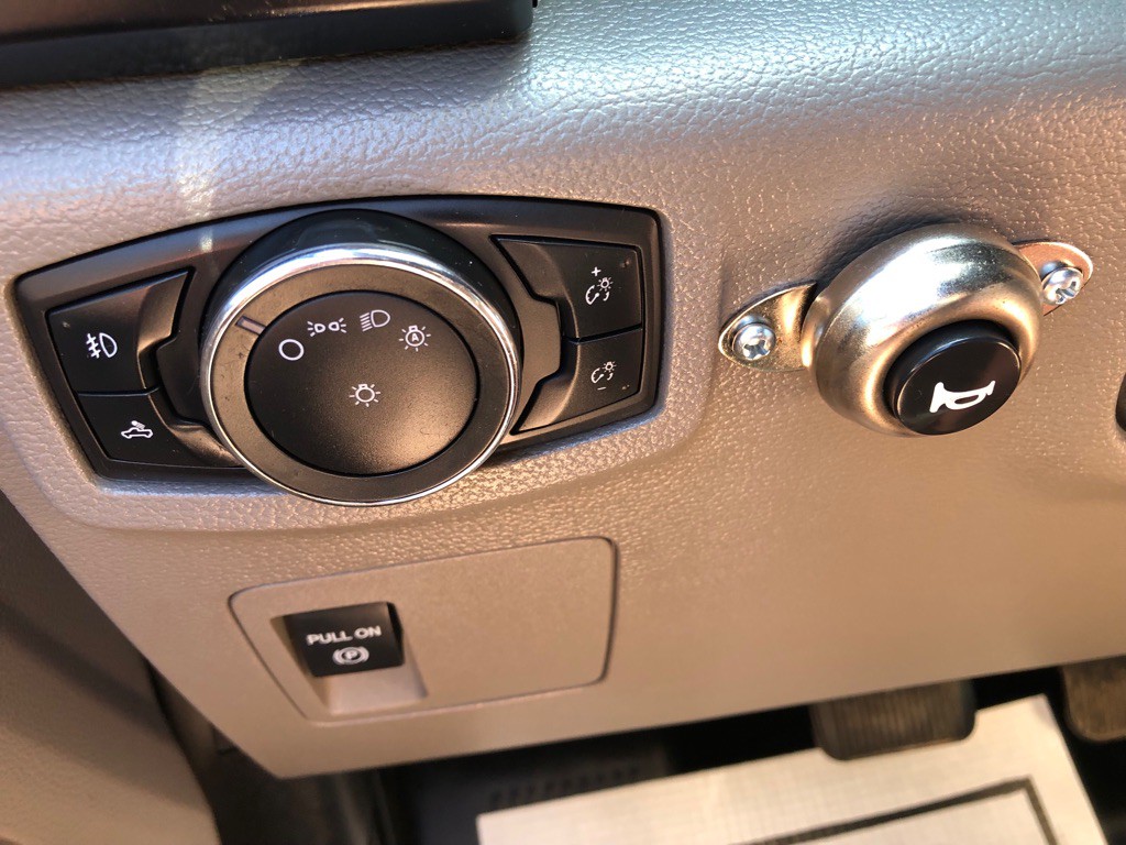 2015 Ford F-150 Image 38