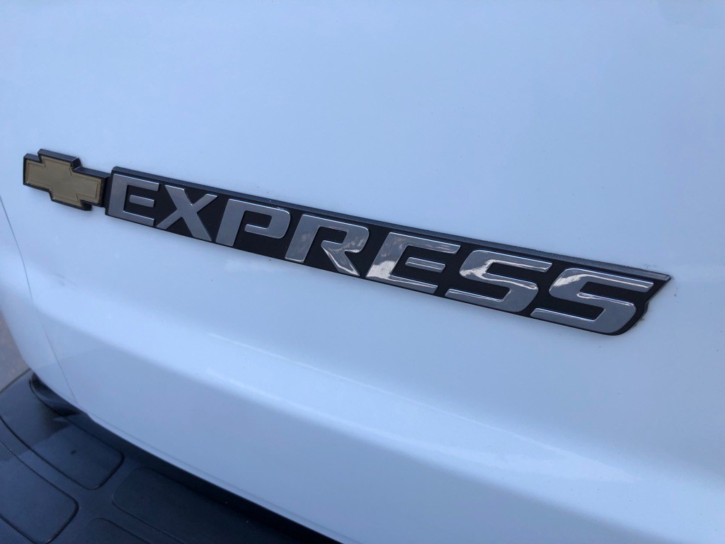 2024 Chevrolet Express Image 16