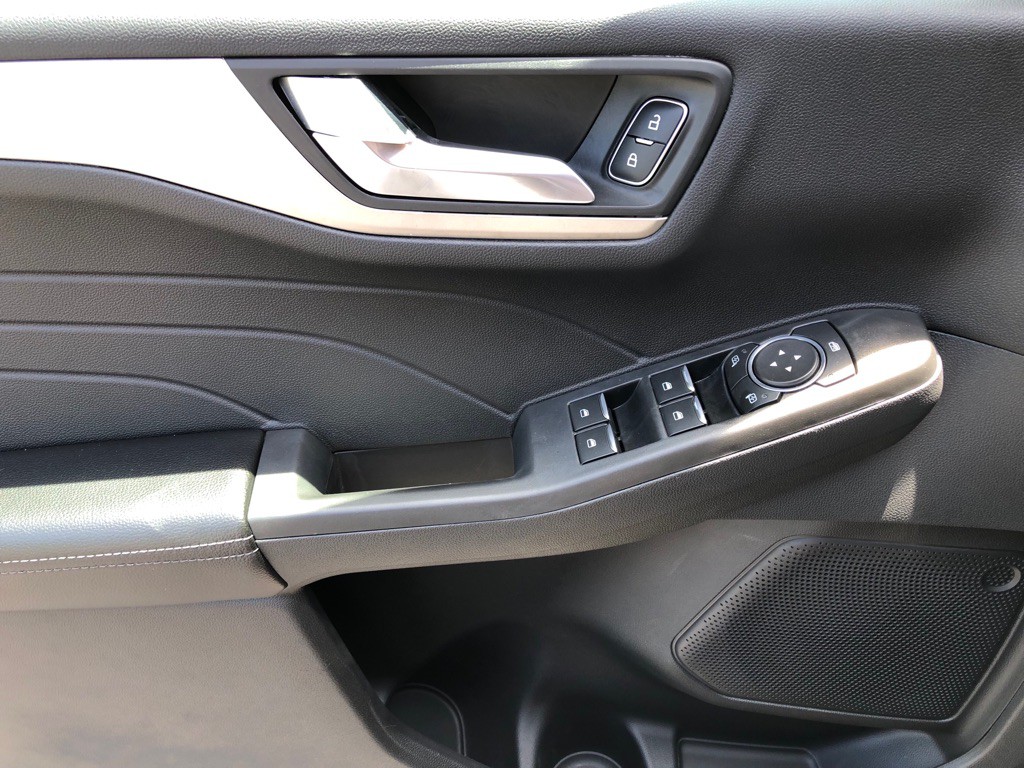 2021 Ford Escape Image 17