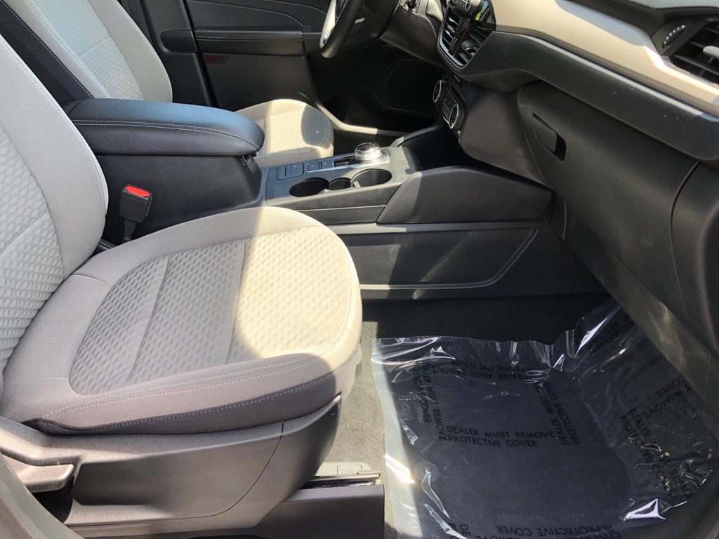 2021 Ford Escape Image 24