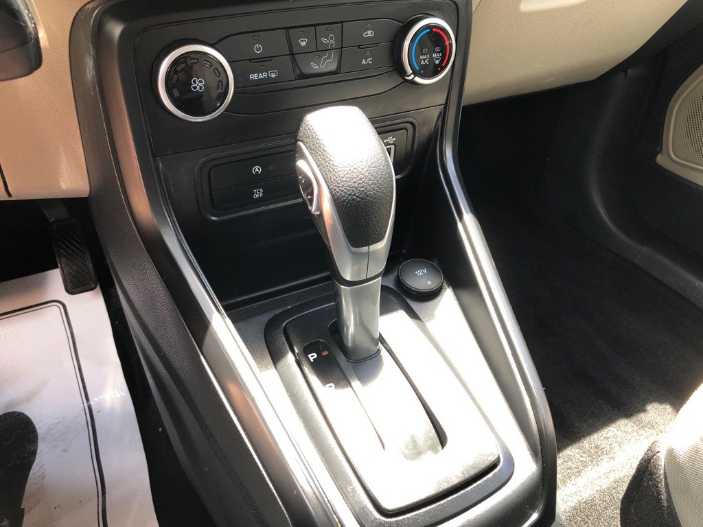 2020 Ford Econoline Image 26