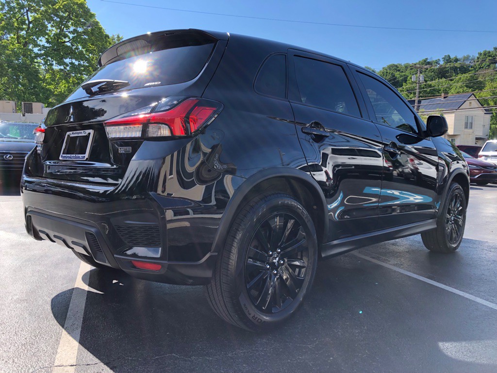 2022 Mitsubishi Outlander Image 6