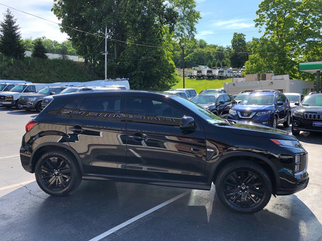 2022 Mitsubishi Outlander Image 7