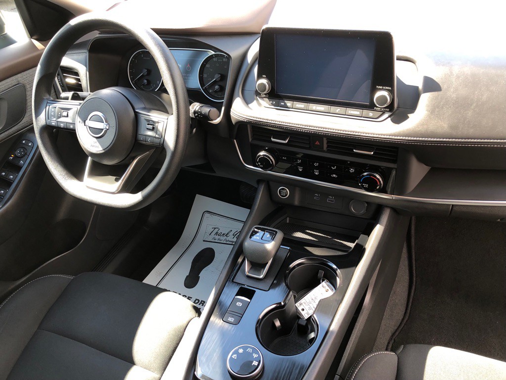2023 Nissan Rogue Image 24