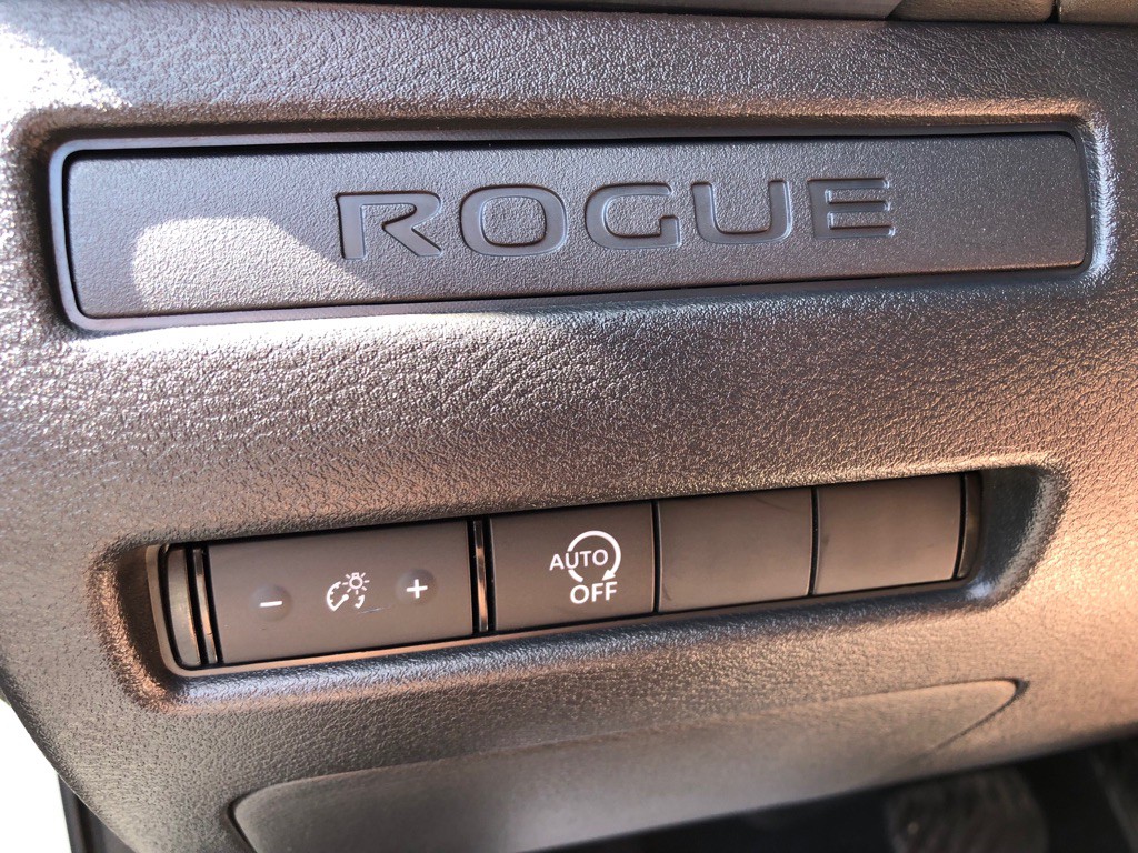 2023 Nissan Rogue Image 32