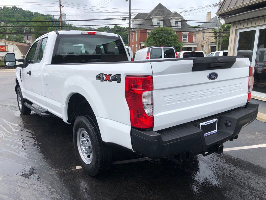 2022 Ford F-350 Image 4