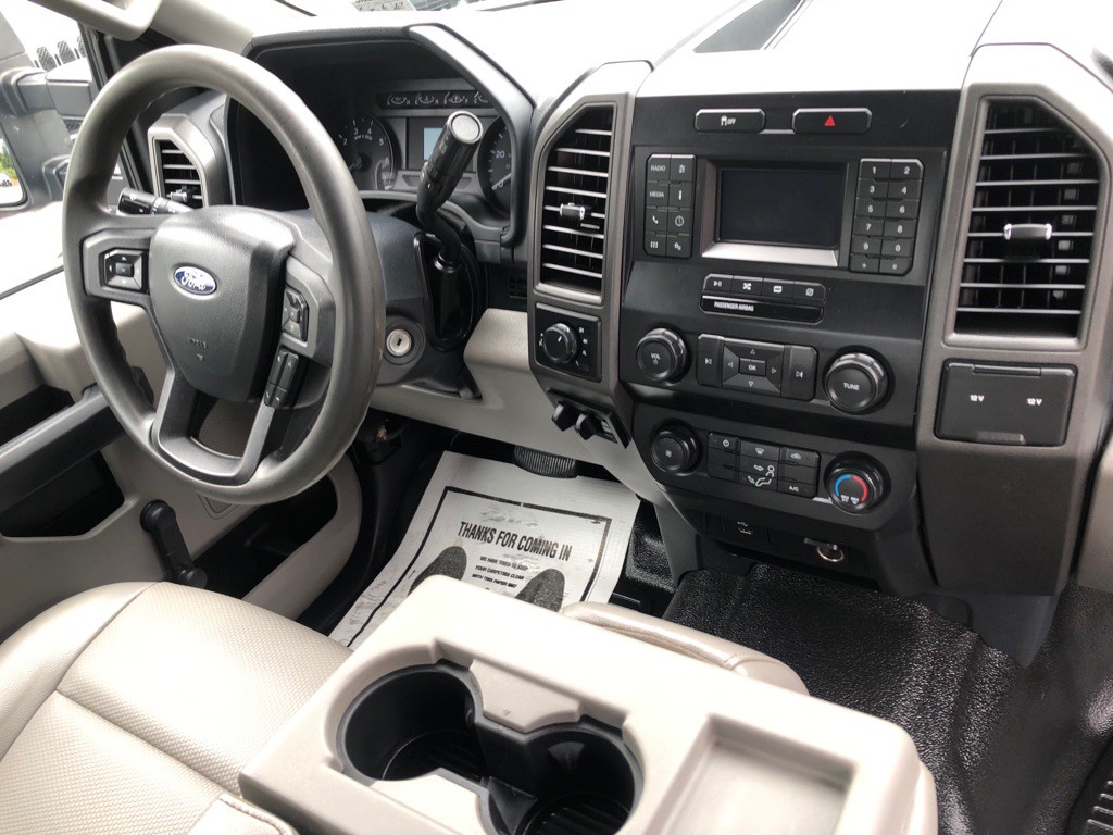 2022 Ford F-350 Image 25
