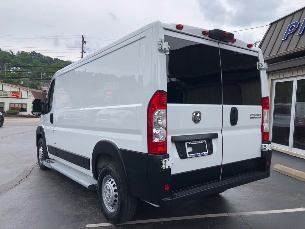 2025 RAM Promaster Image 4