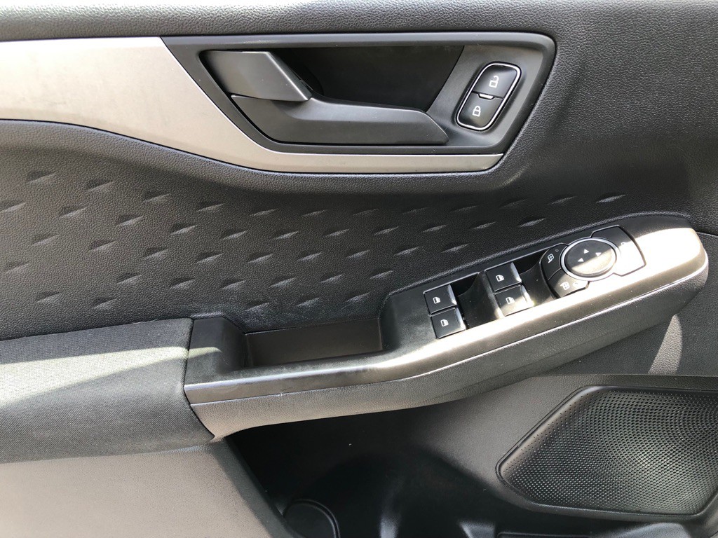 2020 Ford Escape Image 17