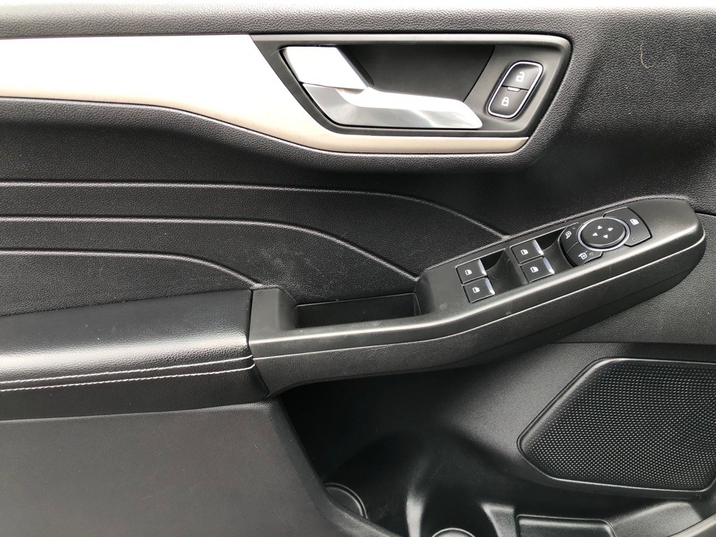 2021 Ford Escape Image 18