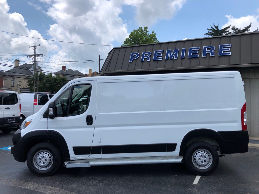 2025 RAM Promaster Image 3