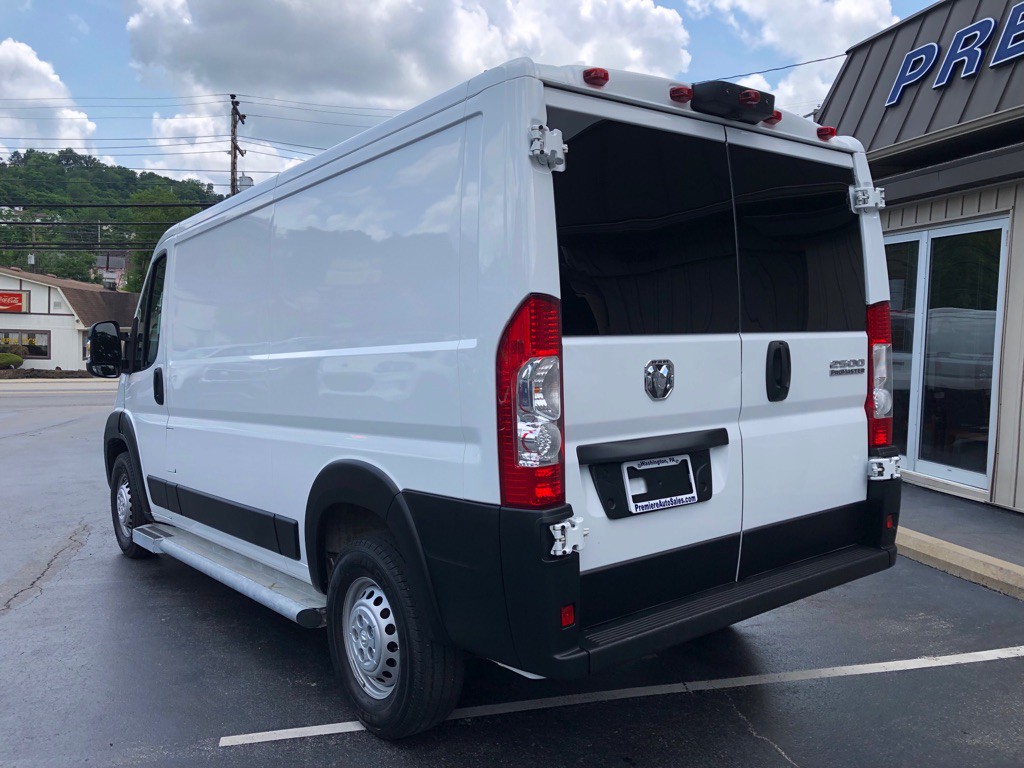 2025 RAM Promaster Image 4