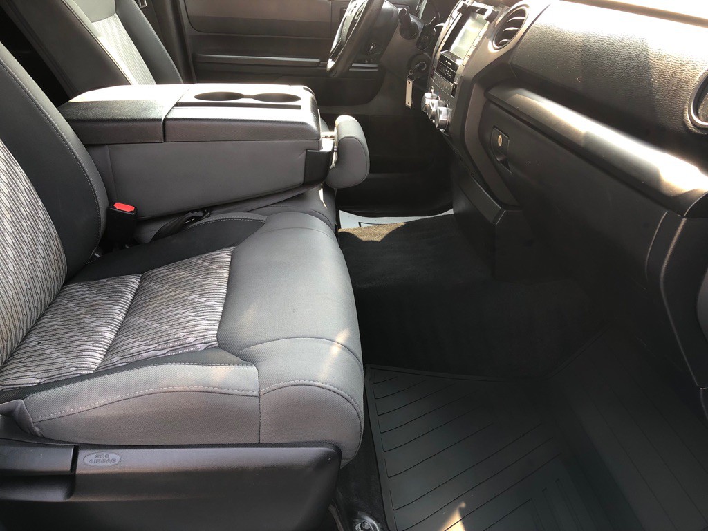 2021 Toyota Tundra Image 25