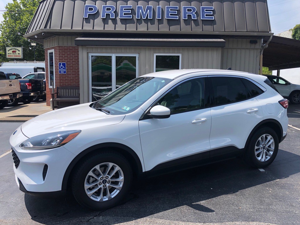 2020 Ford Escape Image 2