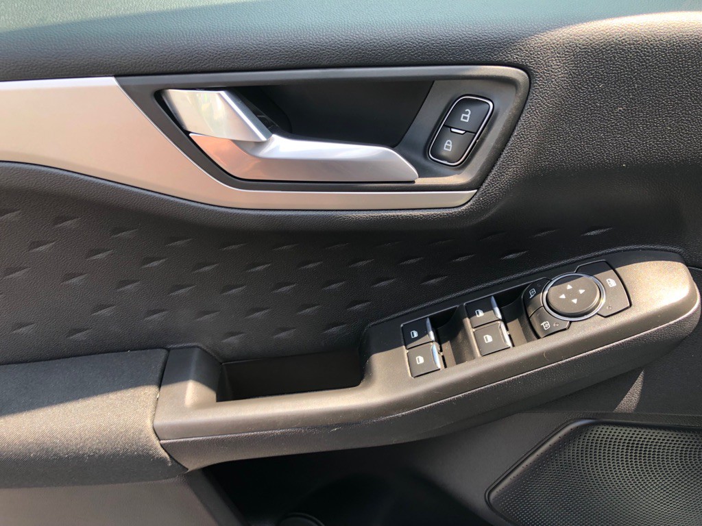 2020 Ford Escape Image 18