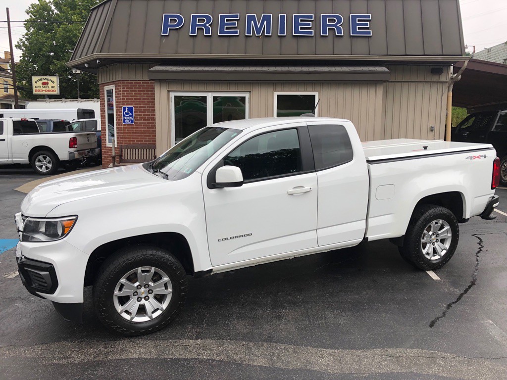 2022 Chevrolet Colorado Image 2