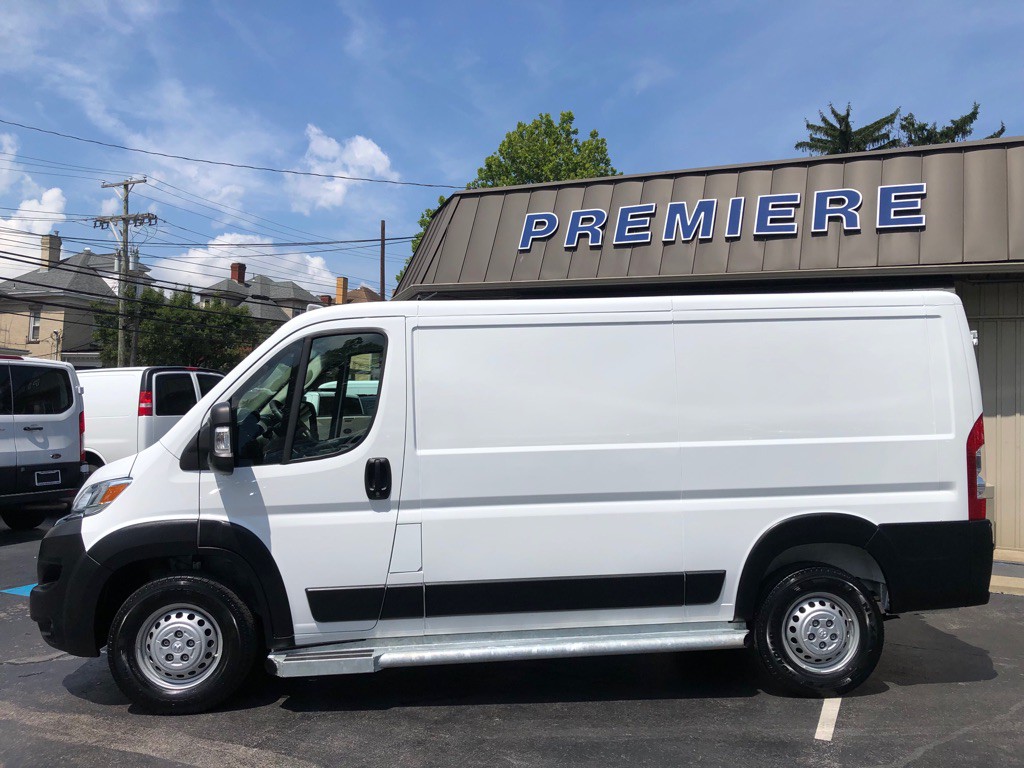 2025 RAM Promaster Image 3