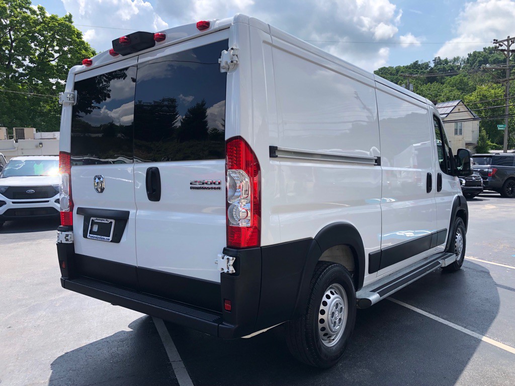 2025 RAM Promaster Image 6