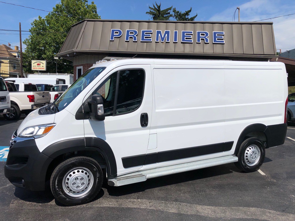 2025 RAM Promaster Image 2