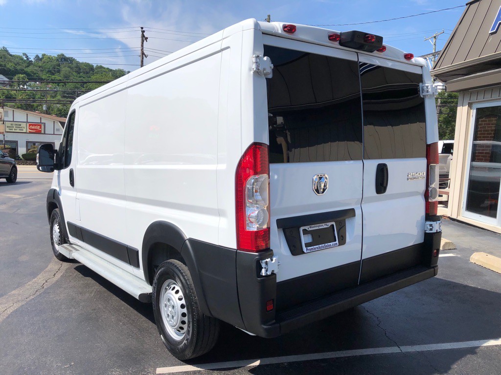 2025 RAM Promaster Image 4