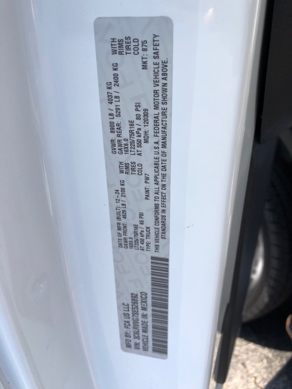 2025 RAM Promaster Image 35