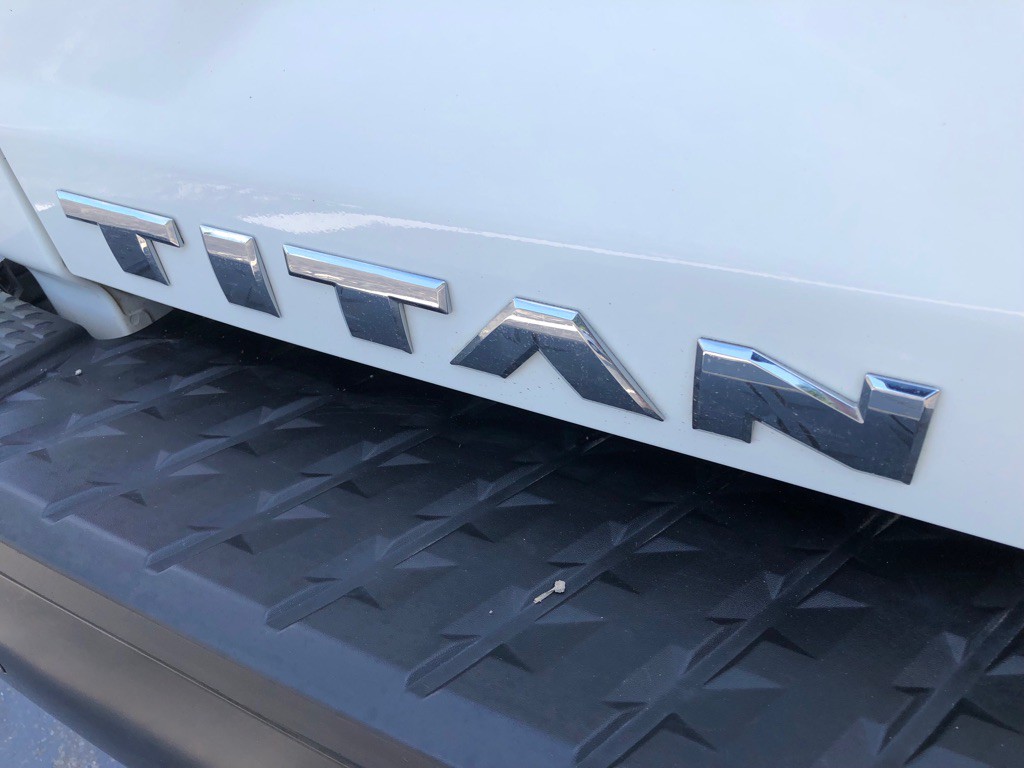 2022 Nissan Titan Image 16