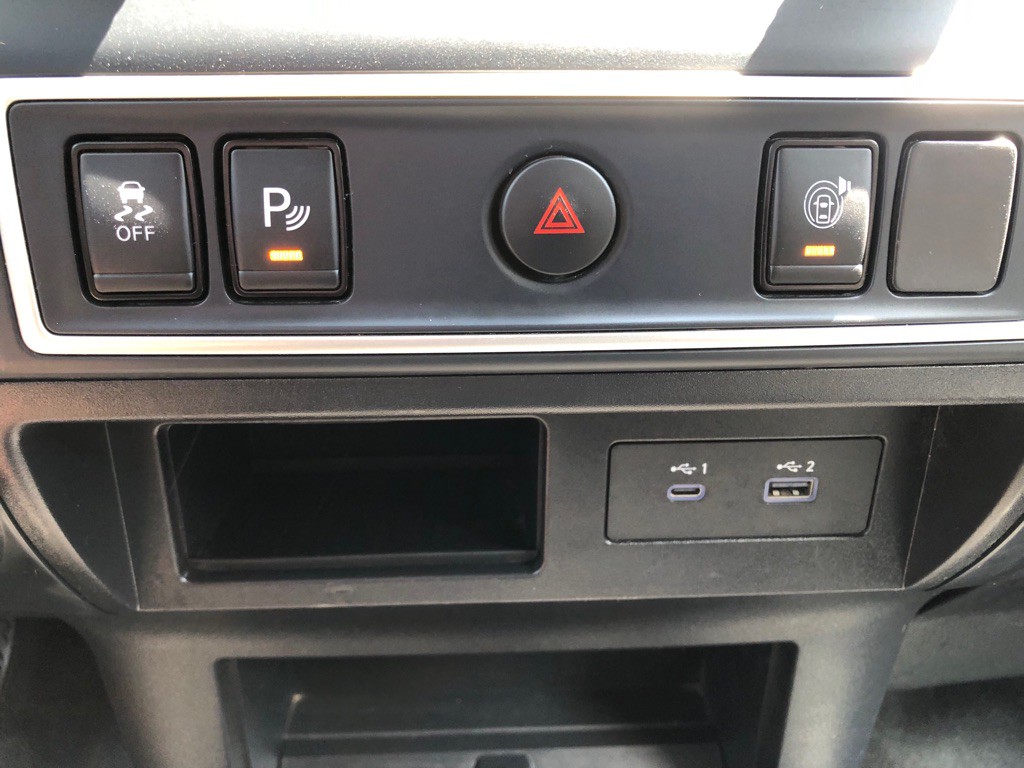 2022 Nissan Titan Image 30