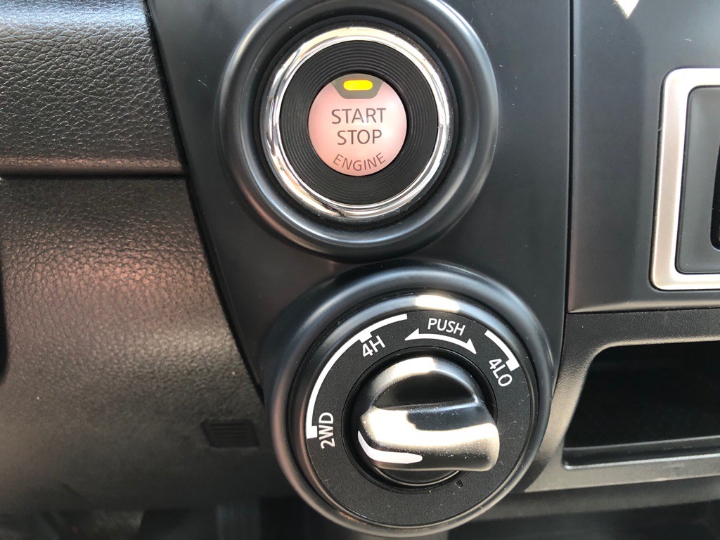 2022 Nissan Titan Image 33