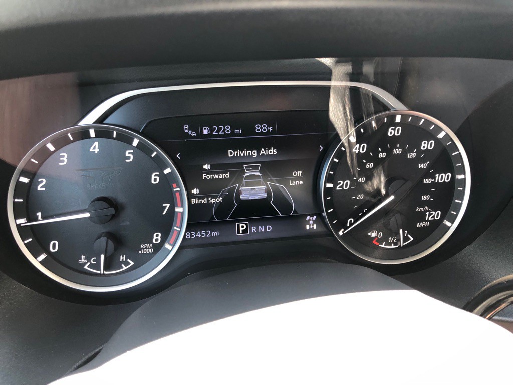 2022 Nissan Titan Image 36