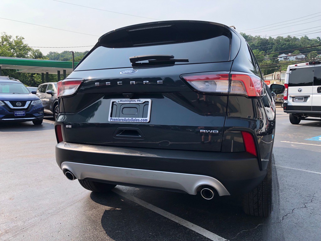 2022 Ford Escape Image 5