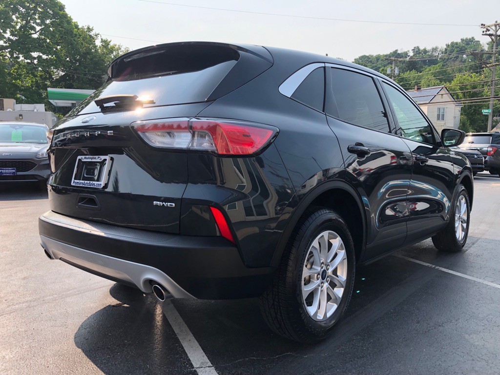 2022 Ford Escape Image 6