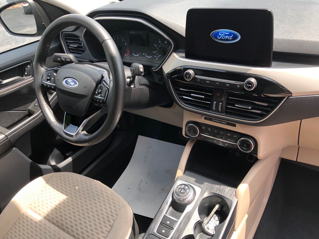 2022 Ford Escape Image 28