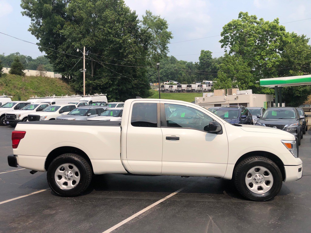 2022 Nissan Titan Image 7