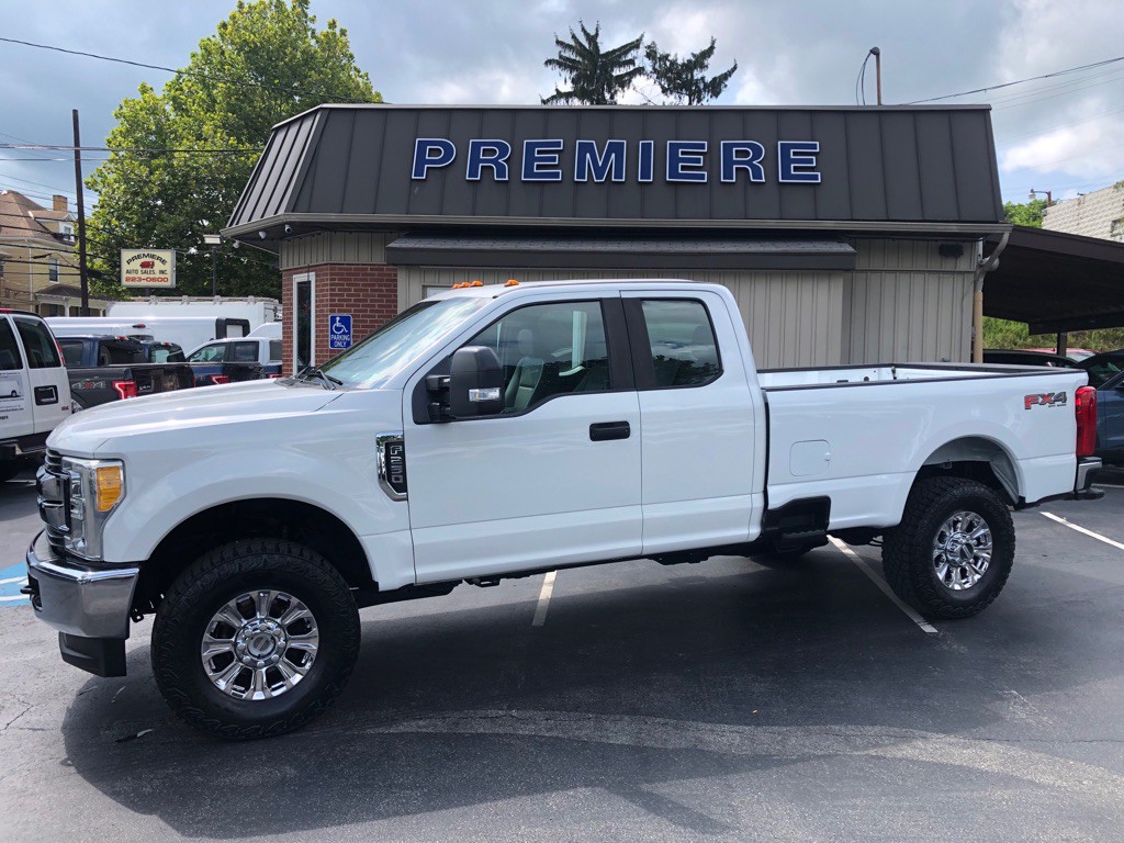 2017 Ford F-250 Image 2