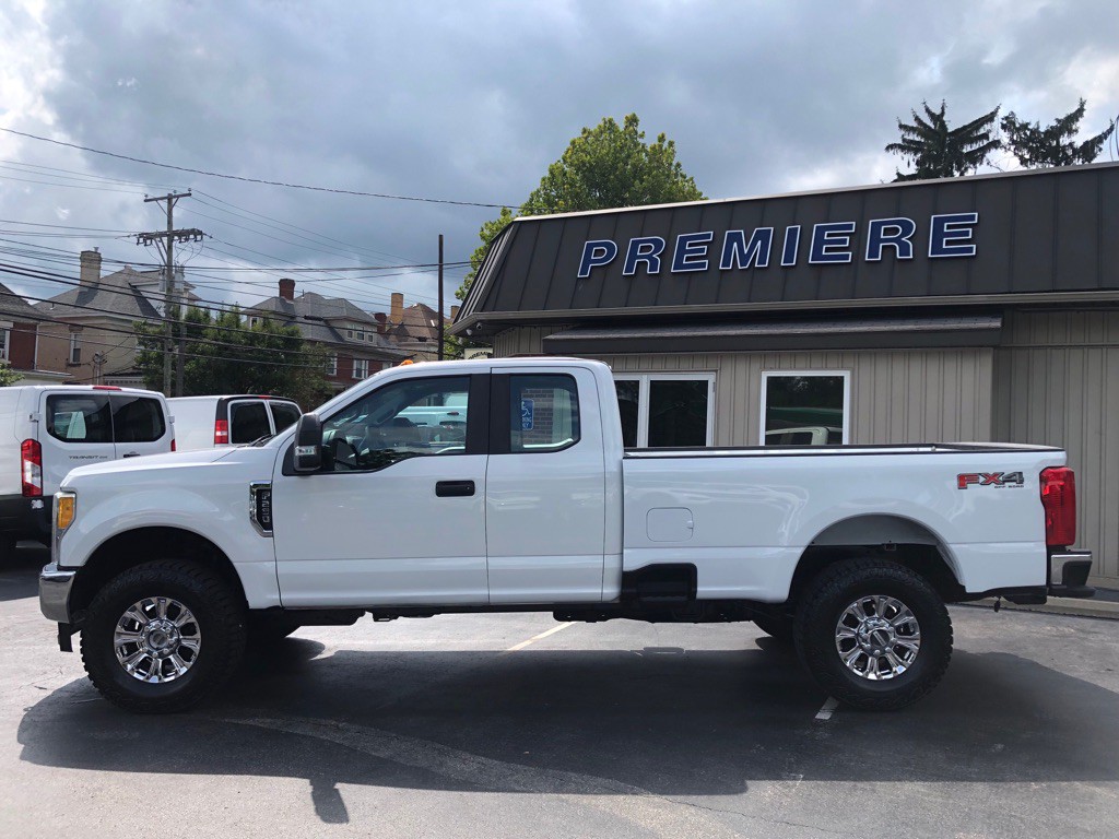2017 Ford F-250 Image 3