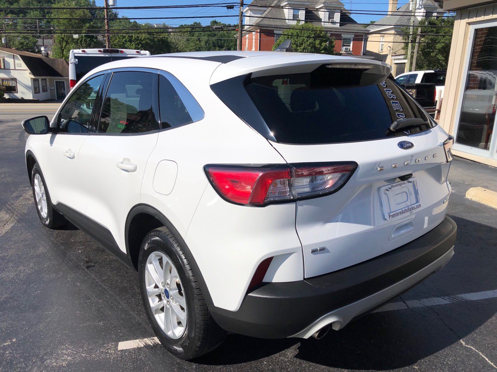 2021 Ford Escape Image 4