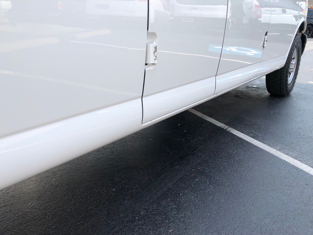 2023 GMC Savana Image 14