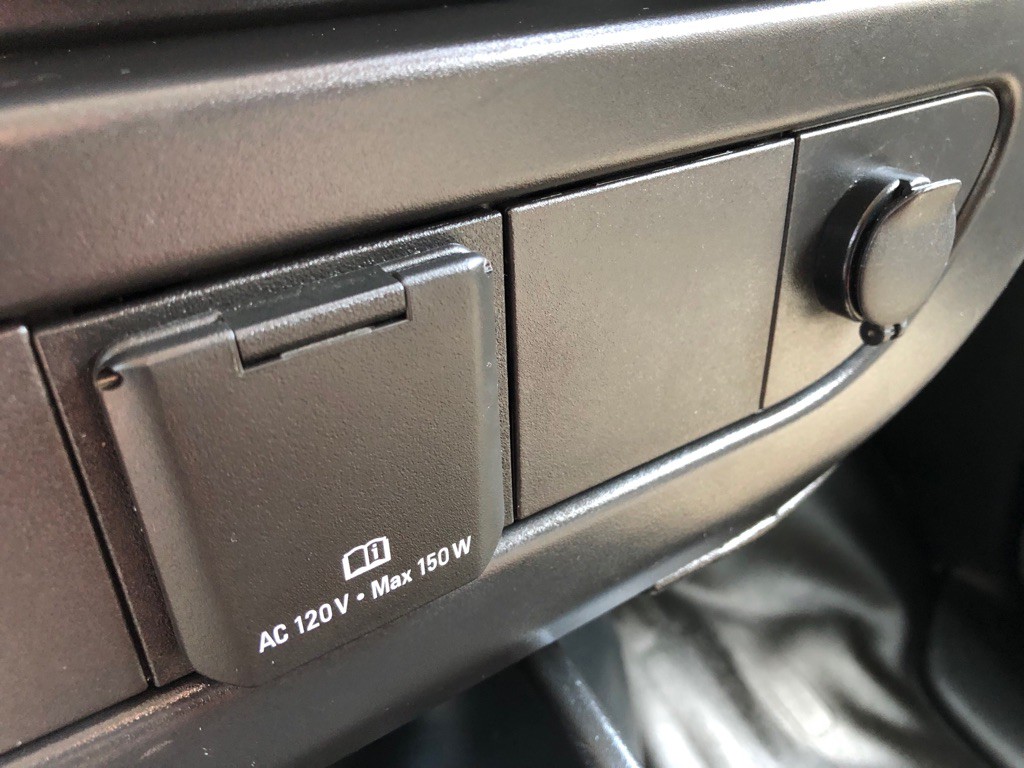 2025 GMC Savana Image 28
