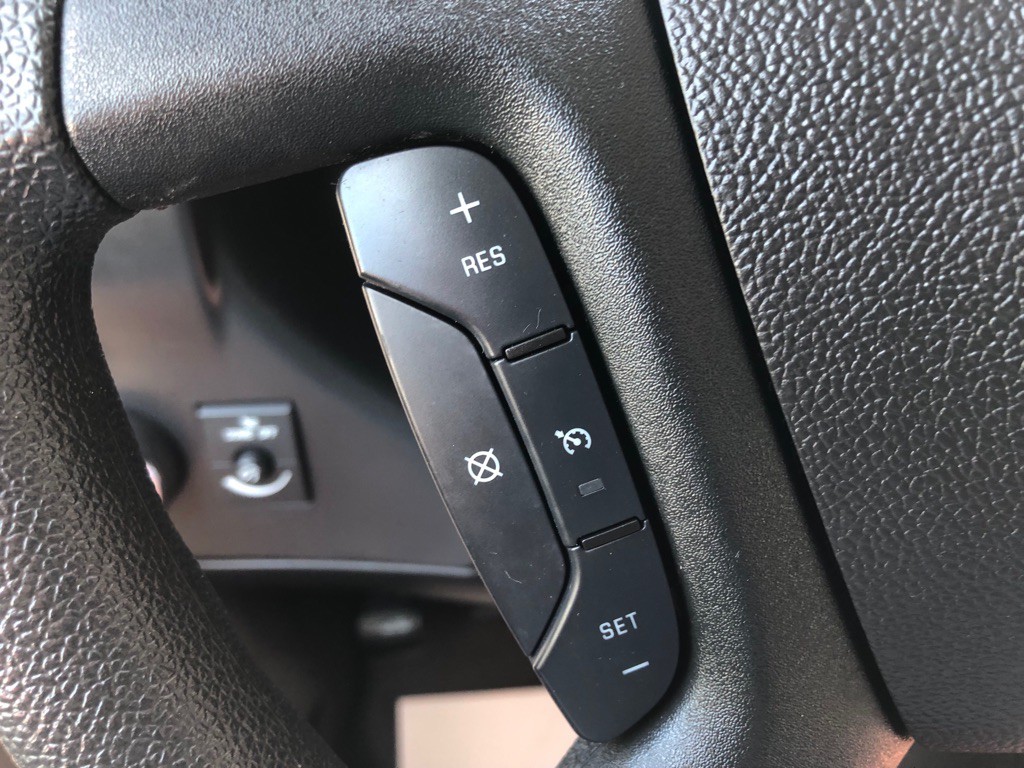 2025 GMC Savana Image 32