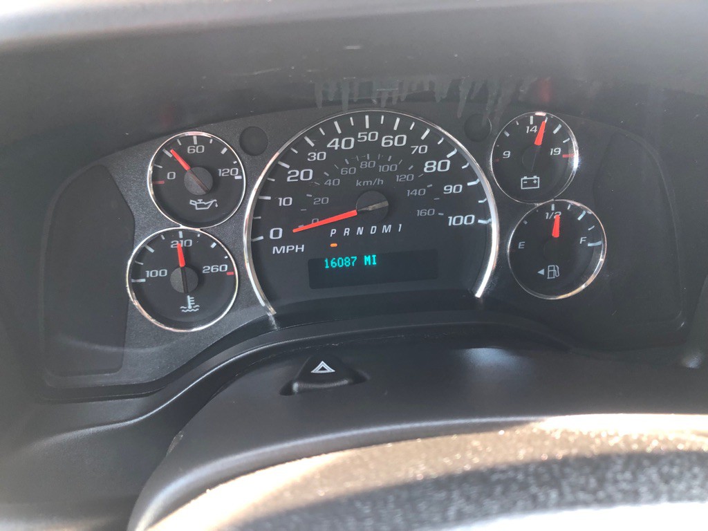 2025 GMC Savana Image 33