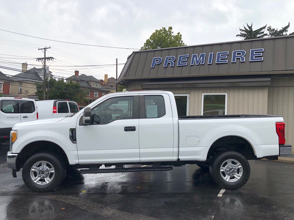 2017 Ford F-250 Image 3