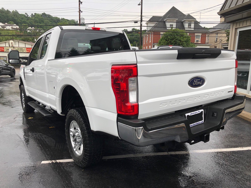 2017 Ford F-250 Image 4