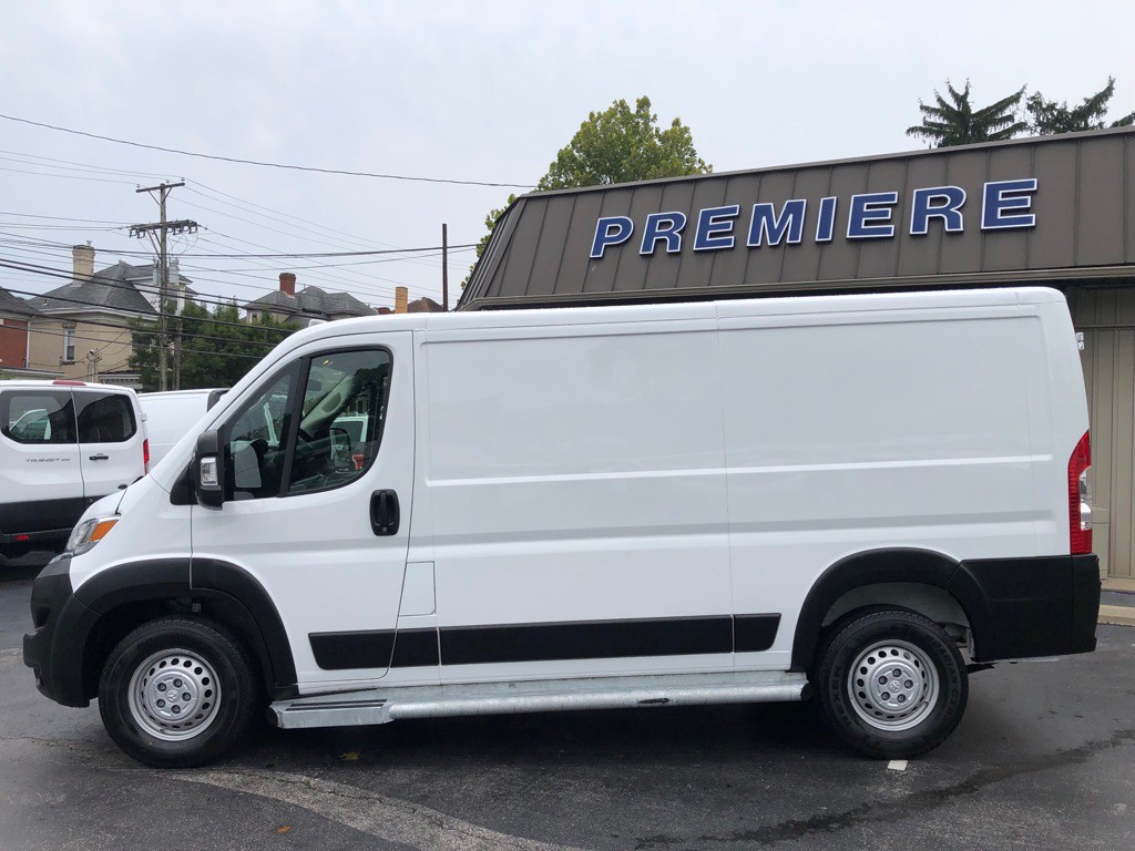 2025 RAM Promaster Image 3