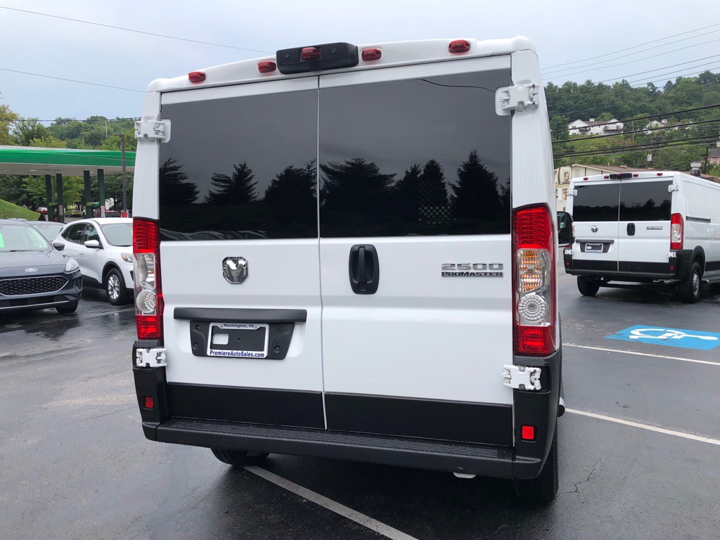 2025 RAM Promaster Image 5