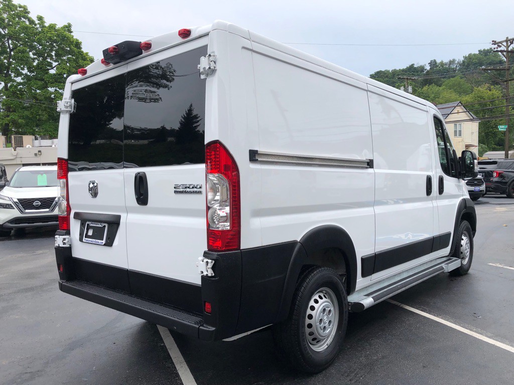 2025 RAM Promaster Image 6