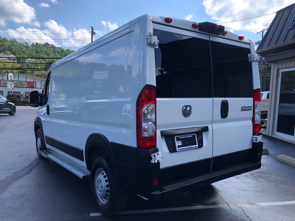 2025 RAM Promaster Image 4