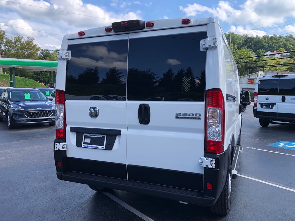 2025 RAM Promaster Image 5