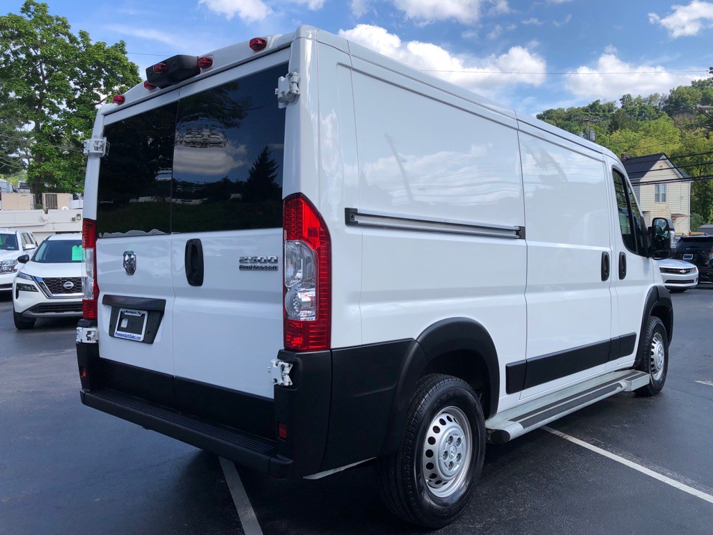 2025 RAM Promaster Image 6