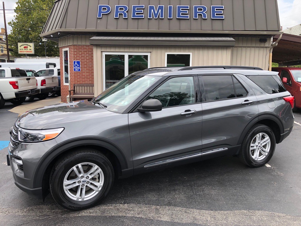 2023 Ford Explorer Image 2